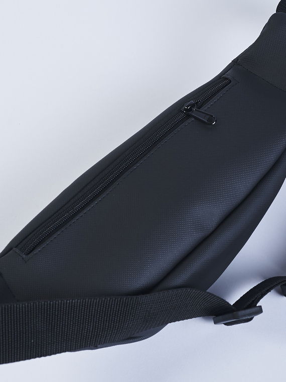 MANTO beltbag DEFEND black