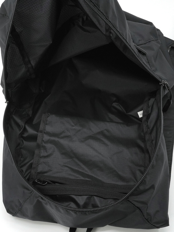 MANTO packable backpack SOCIETY