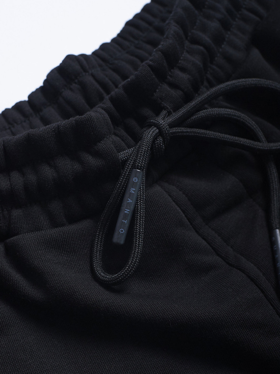MANTO Baumwollshorts VARSITY schwarz