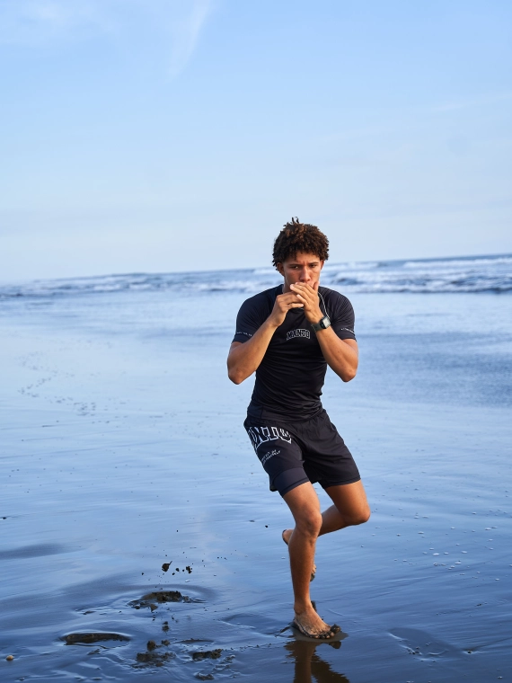 MANTO fight shorts VARSITY black