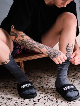 MANTO socks LOGOTYPE 23 graphite