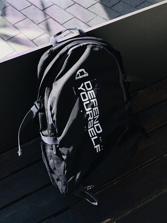 MANTO Rucksack CROSS schwarz reflektierend