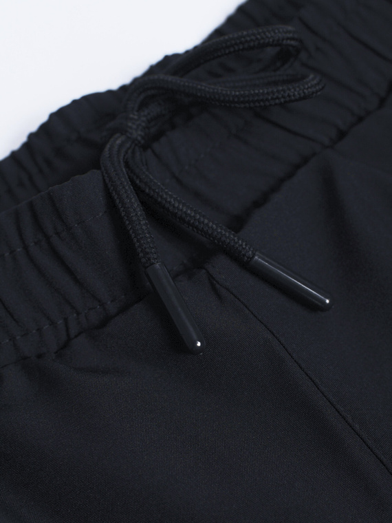 MANTO Trainingsshorts PULSE schwarz