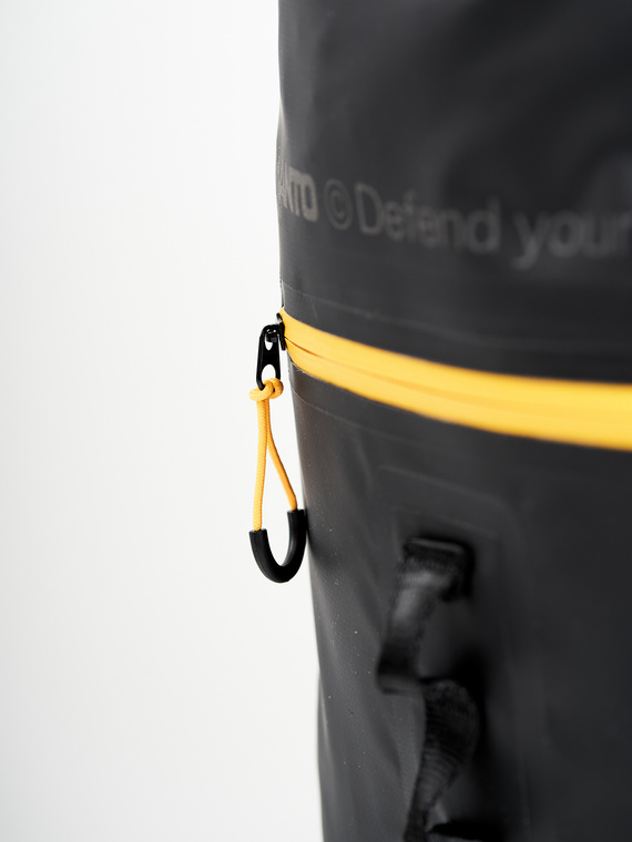MANTO "NEW YORK" roll top backpack