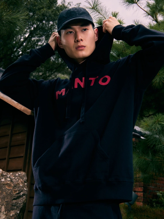 MANTO hoodie ENDURANCE black