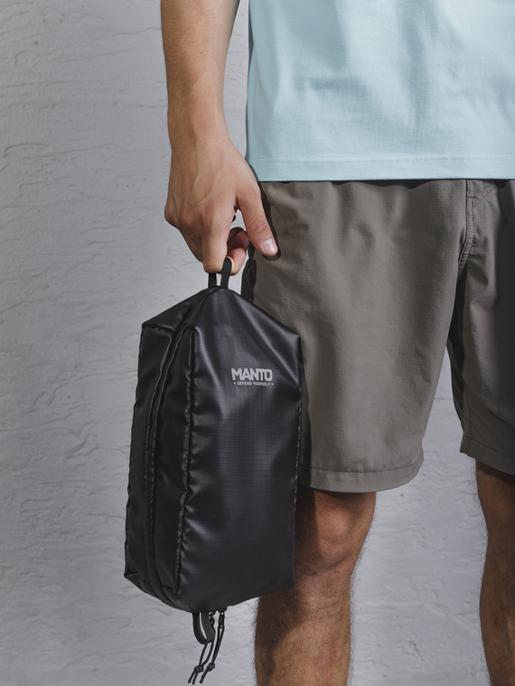 MANTO toiletry bag LOGOTYPE